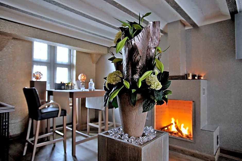 Suite & B by Hofke van Bazel