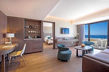 Luxury Sea View Suite