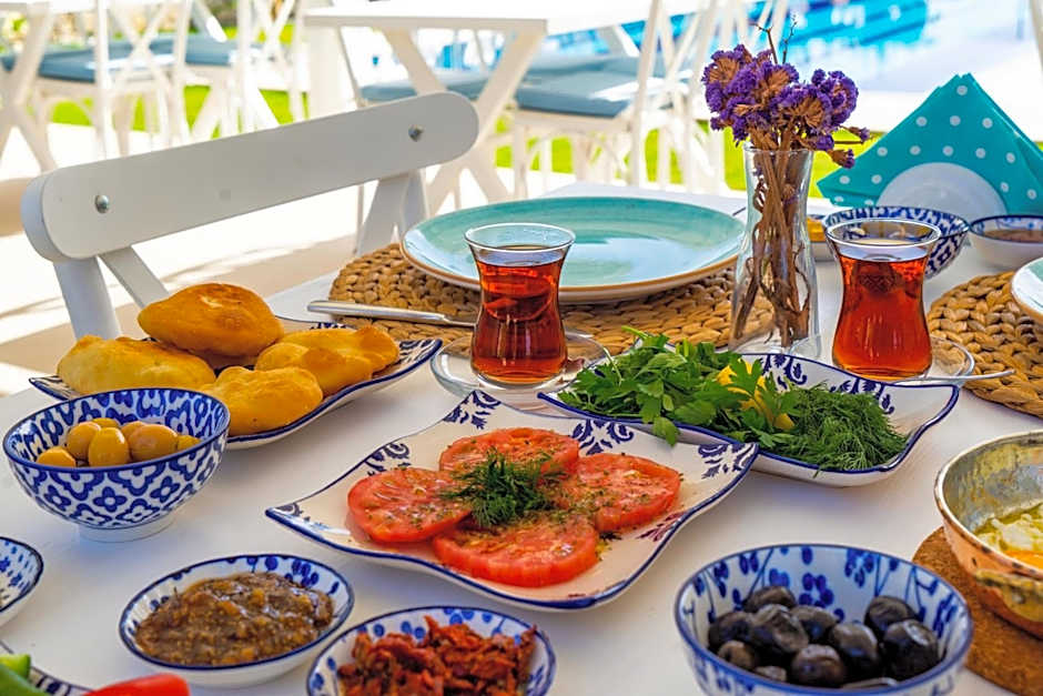 CEMAL ALACATI BUTIK HOTEL
