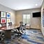 Holiday Inn Express Hotel & Suites Auburn Hills By IHG
