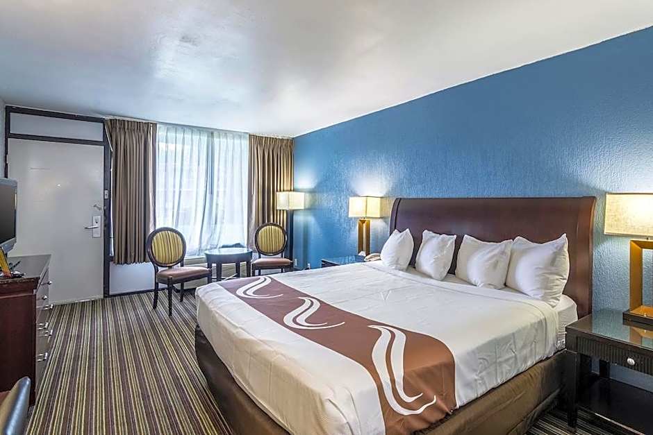 Americas Best Value Inn and Suites