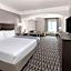La Quinta Inn & Suites by Wyndham Deer Park