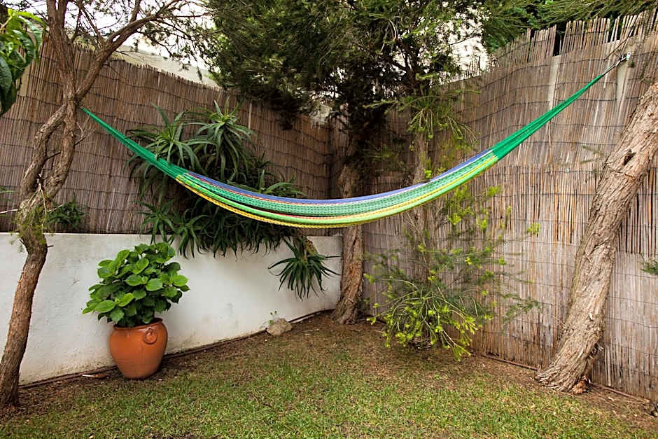 Ericeira Chill Hill Hostel & Private Rooms
