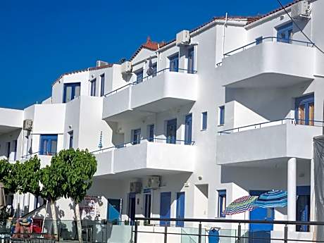 Leonidas Studios & Apartments