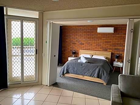 Northpoint Holiday Apartments