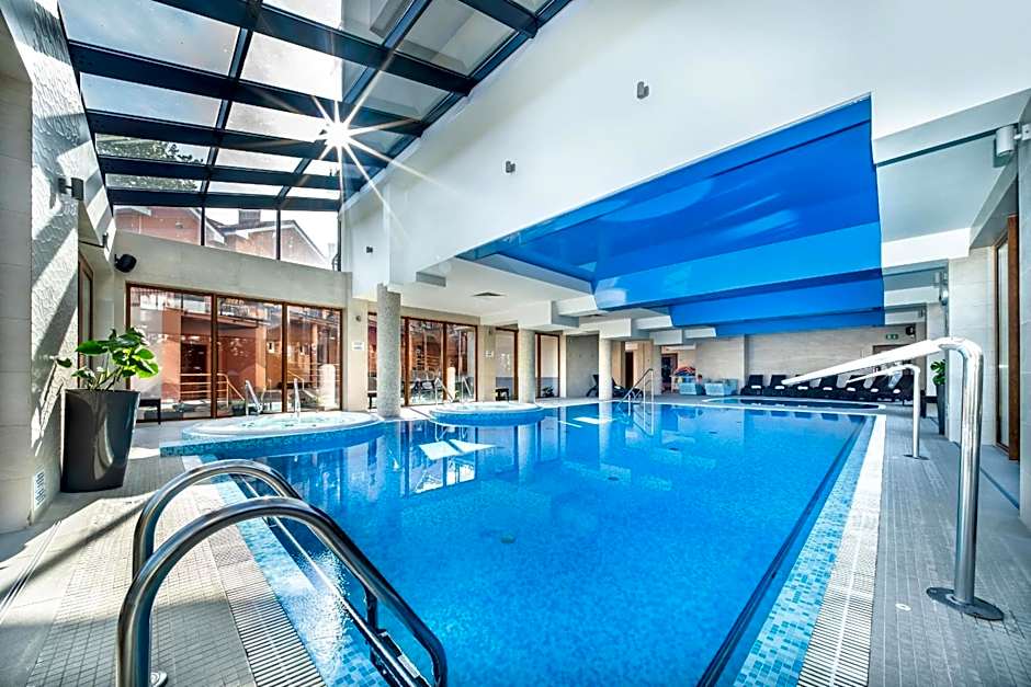 Sunset Spa — 50 fotoğraftan 1. fotoğraf
