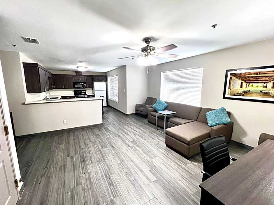La Quinta Inn & Suites by Wyndham Pharr North McAllen