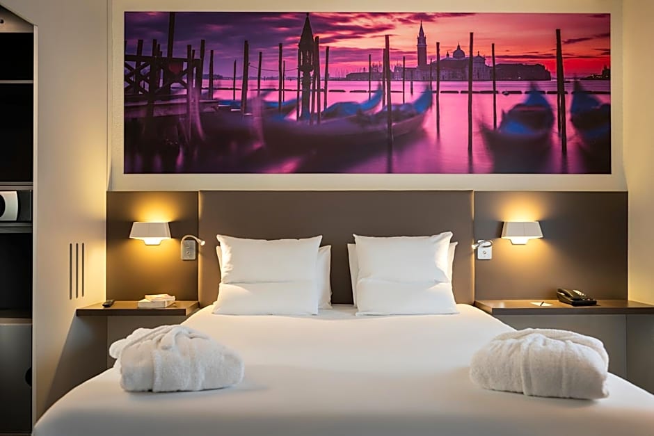 Novotel Suites Paris CDG Airport Villepinte