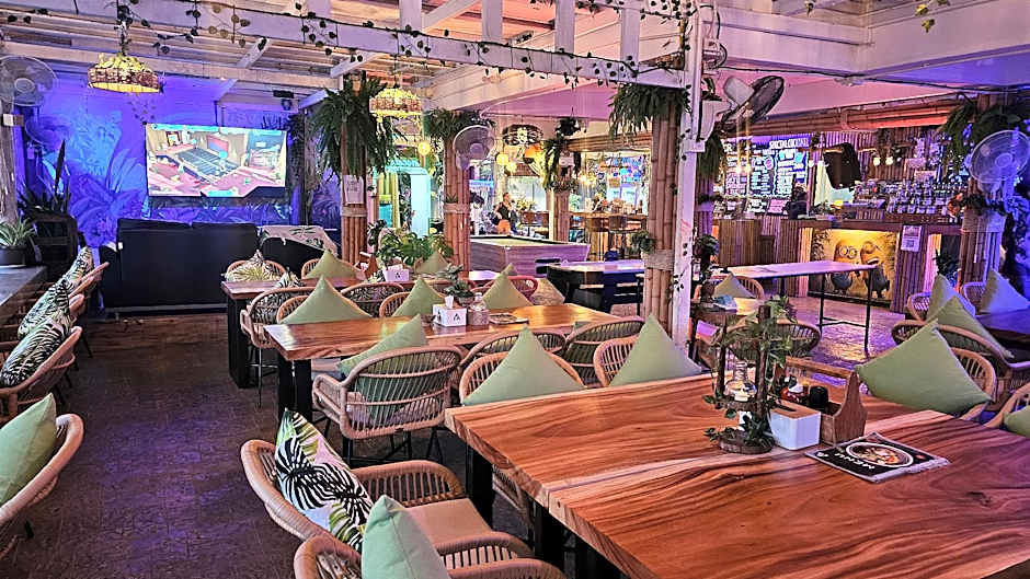 Hideout Hostel