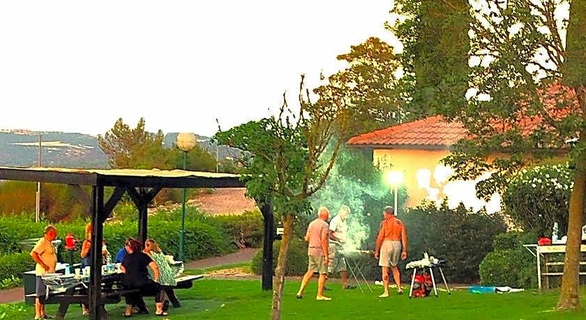 Shoresh Green Hills Hotel