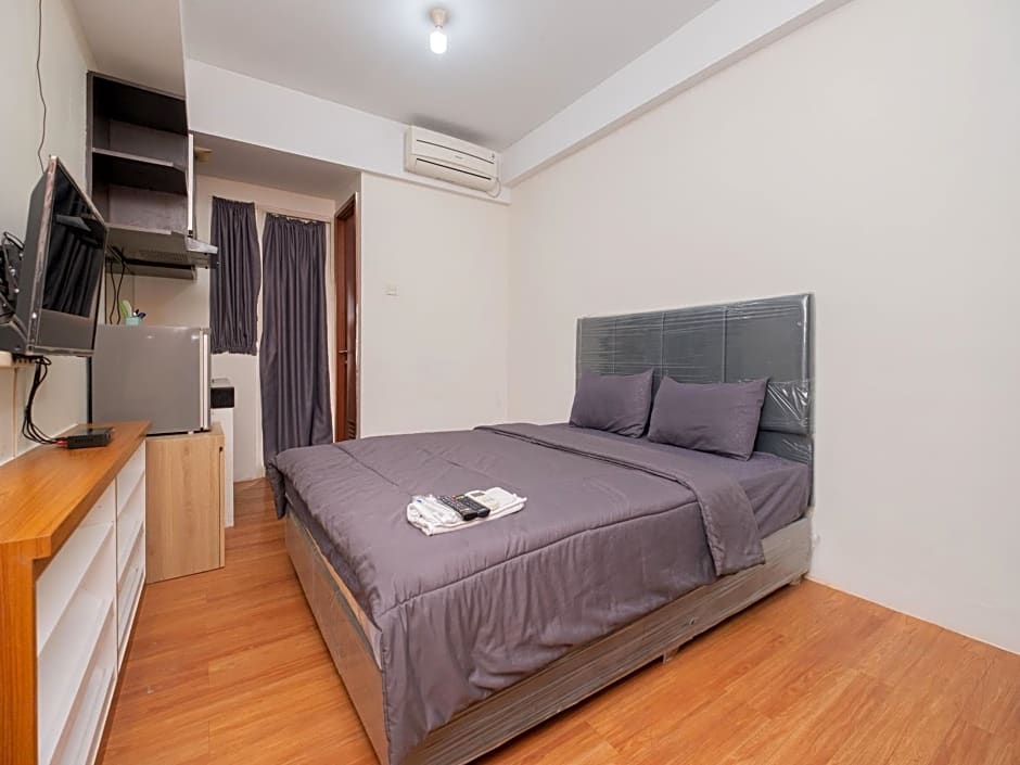 Apartemen Green Lake View Ciputat by Alfa Rooms