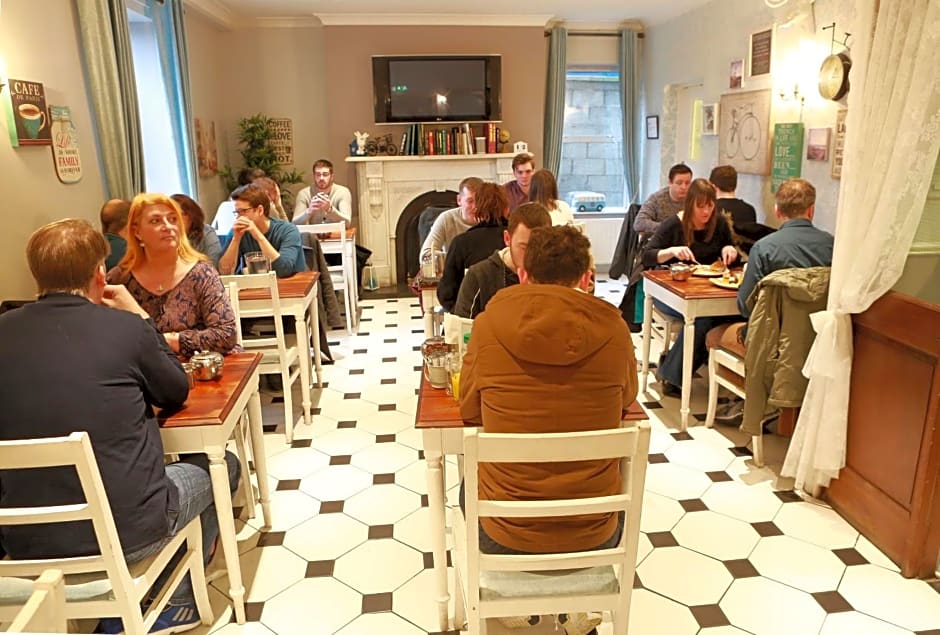 Charleville Lodge Hotel