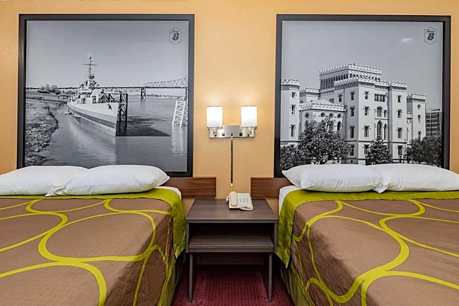 Super 8 by Wyndham Kinder/Coushatta near Casino