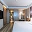 Atour Hotel (Yiwu International Trade City)