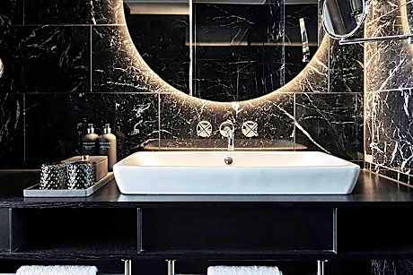 Premium Room, 1 King Bed, Non Smoking