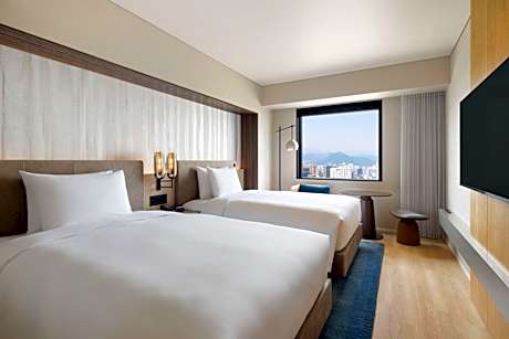 Family Twin Room