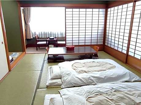 Regular,Japanese-style room (Futon) -Smoking