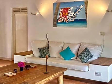 Superior Courtyard Rooms with A/C