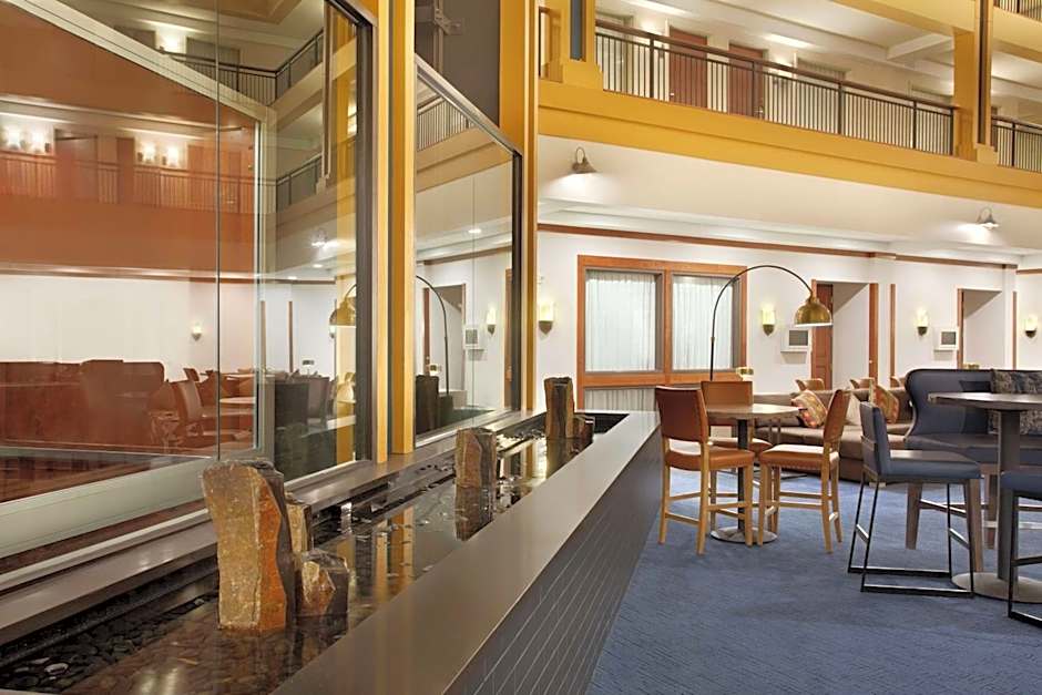 Embassy Suites By Hilton Hotel Denver - International Airport