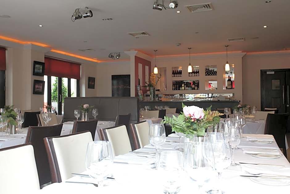 Zuni Restaurant & Boutique Hotel