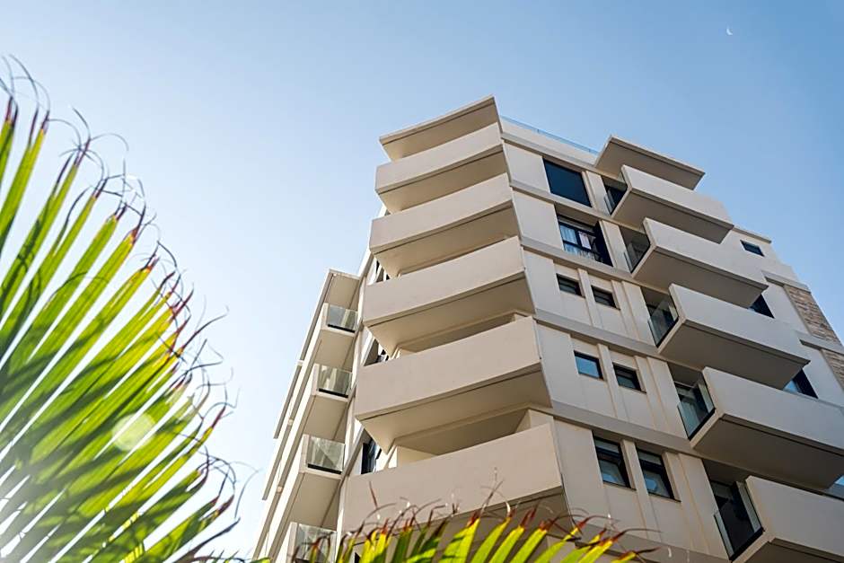 Hotel Adonis Capital