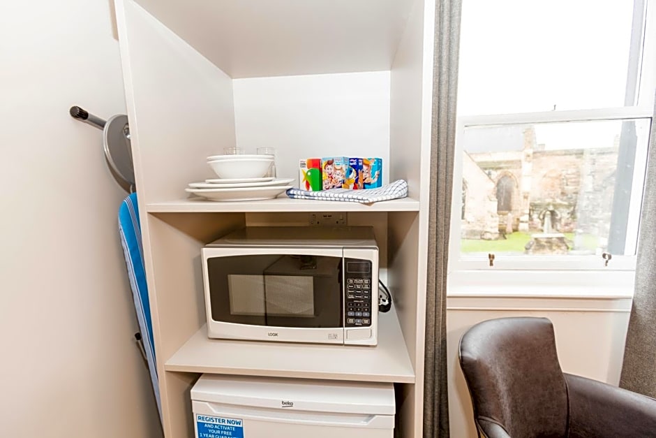 The Dalkeith Hotel by Pillow