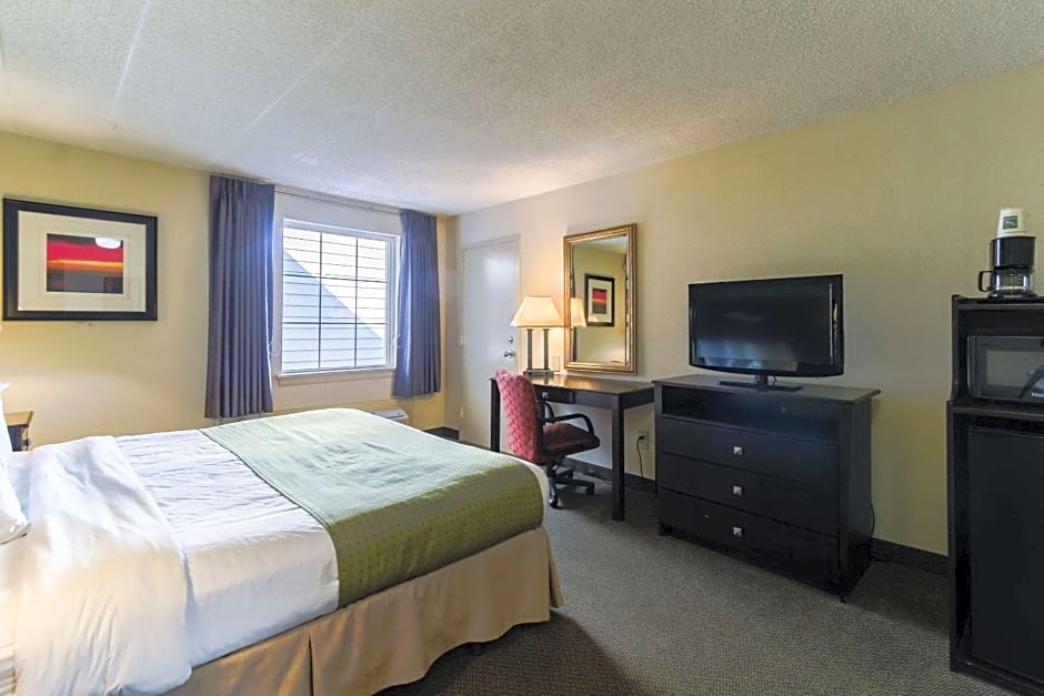Quality Inn & Suites West Chester