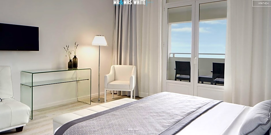 Photo 1 of 11 of Deluxe Sea View