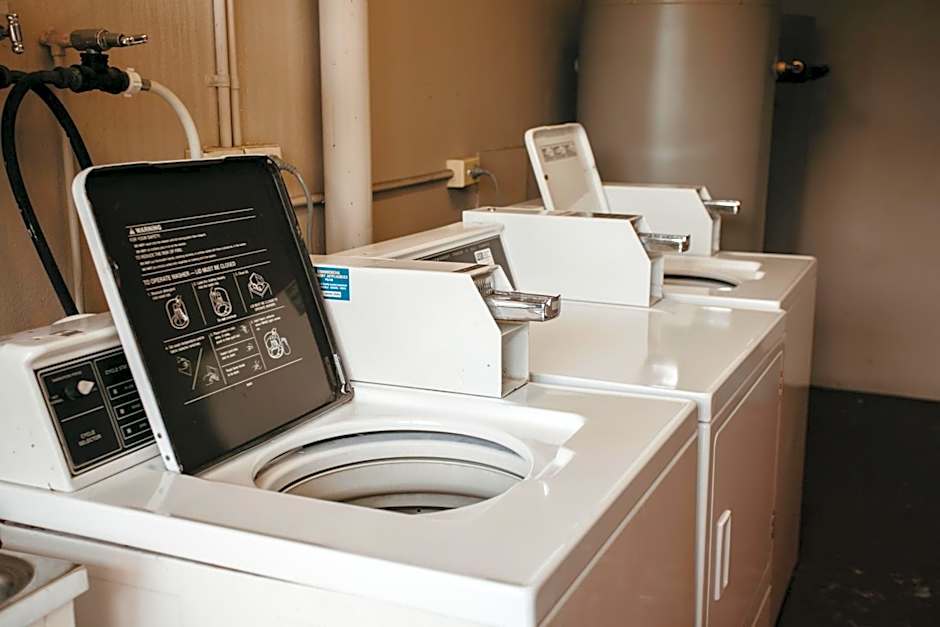 Colonial Motel Richmond