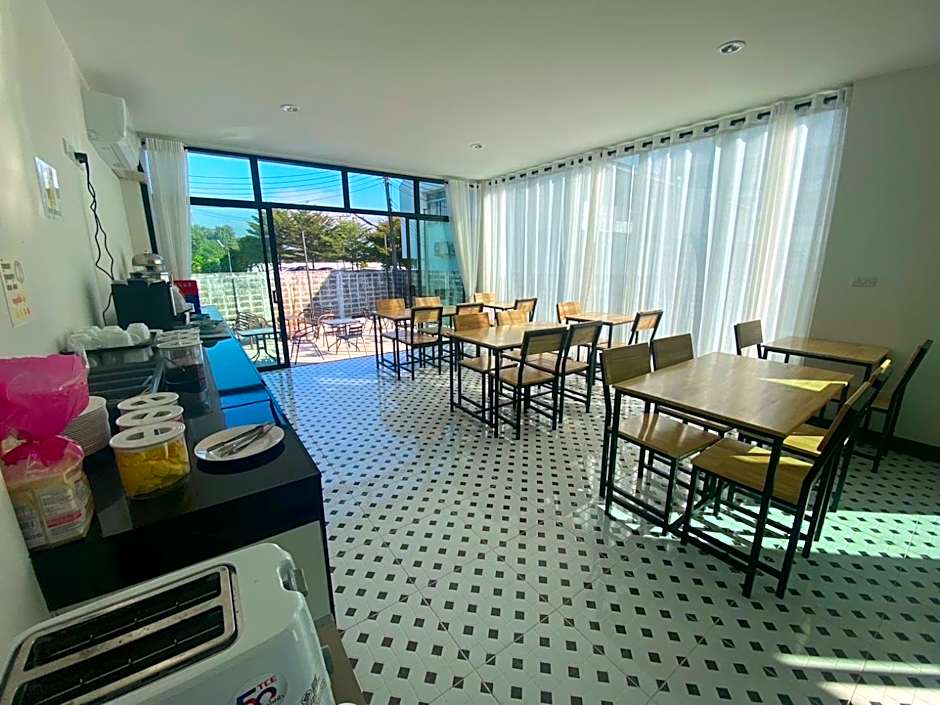 แอ่ว-ดีLD Hotel&Residences