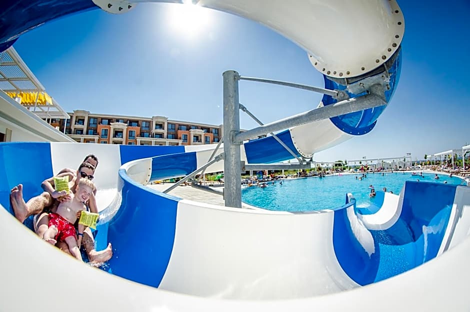 Premier Fort Cuisine - Full Board