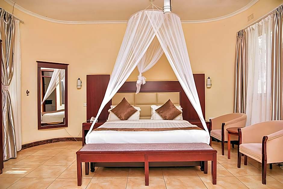 Chamba Valley Exotic Hotel.