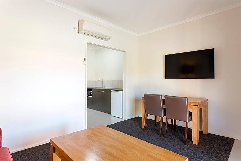 Quality Inn Colonial