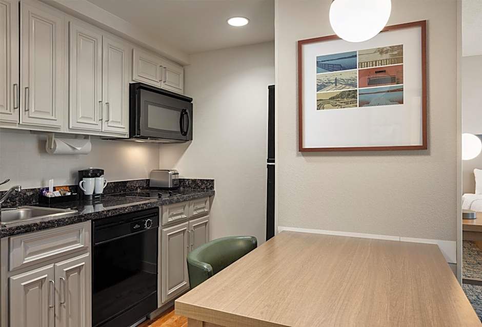 Homewood Suites by Hilton Minneapolis-New Brighton