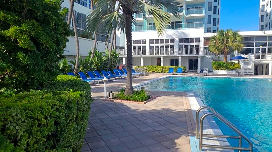 Sherry Frontenac Oceanfront