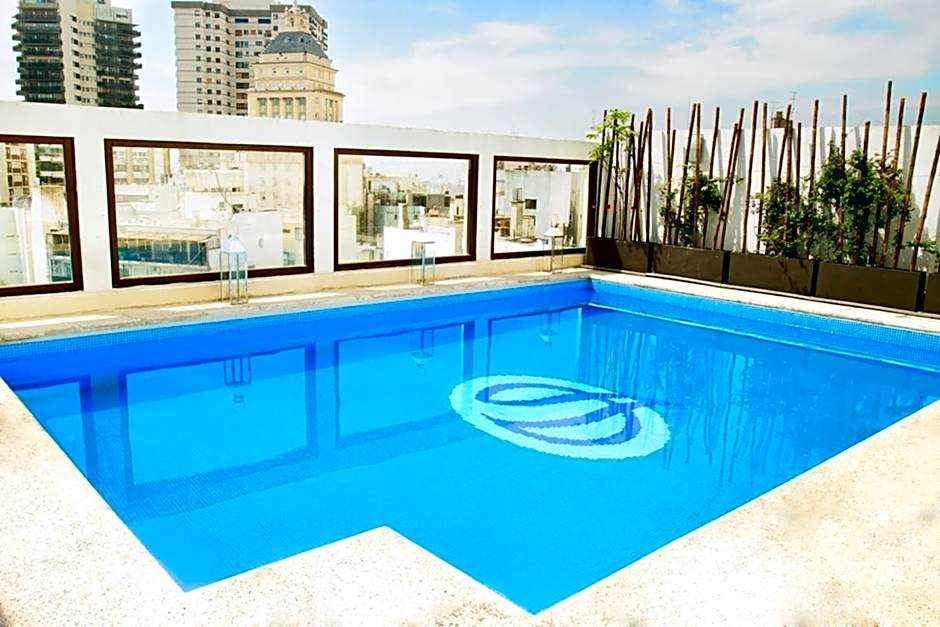 Argenta Tower Hotel & Suites