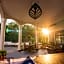 Veranda Suites and Restaurant