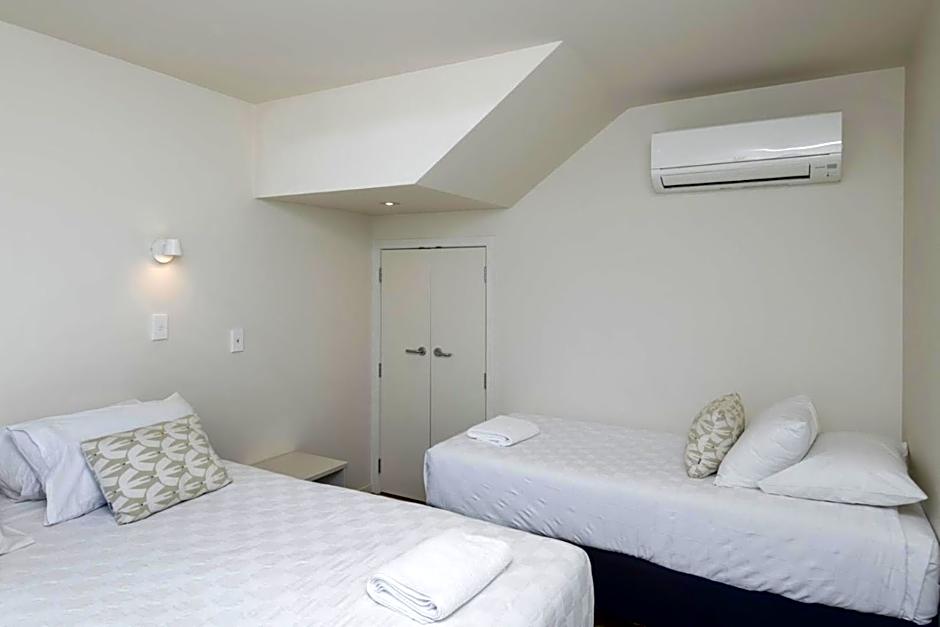 Waikanae Beach Ocean View Apartments