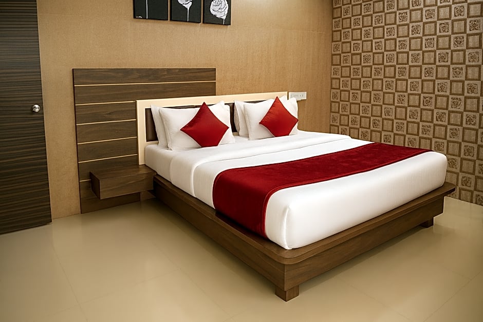 The Sky Comfort - Hotel The Heaven, Dwarka