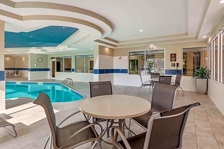 Best Western Plus North Shore Hotel