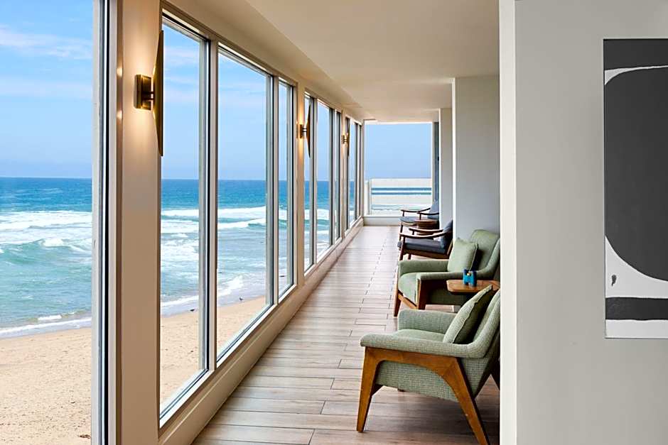 Monterey Beach Hotel, a Tribute Portfolio Hotel
