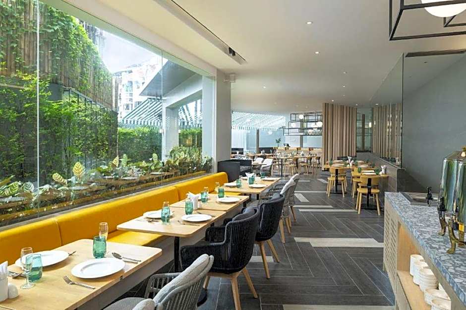 JonoX Phuket Karon Hotel