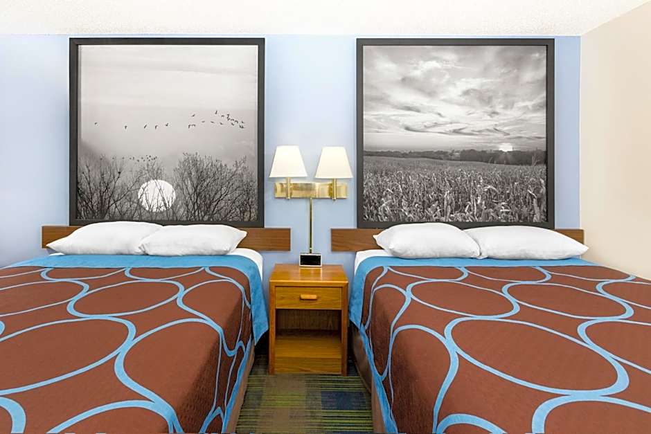 Super 8 by Wyndham Columbus