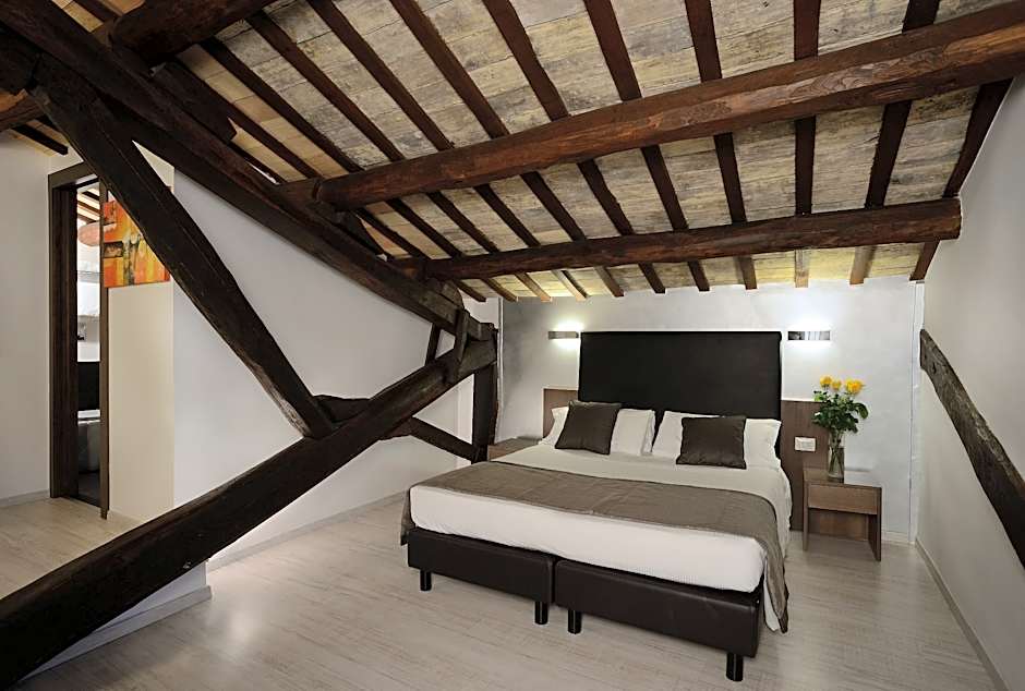Photo 1 of 2 of Suite