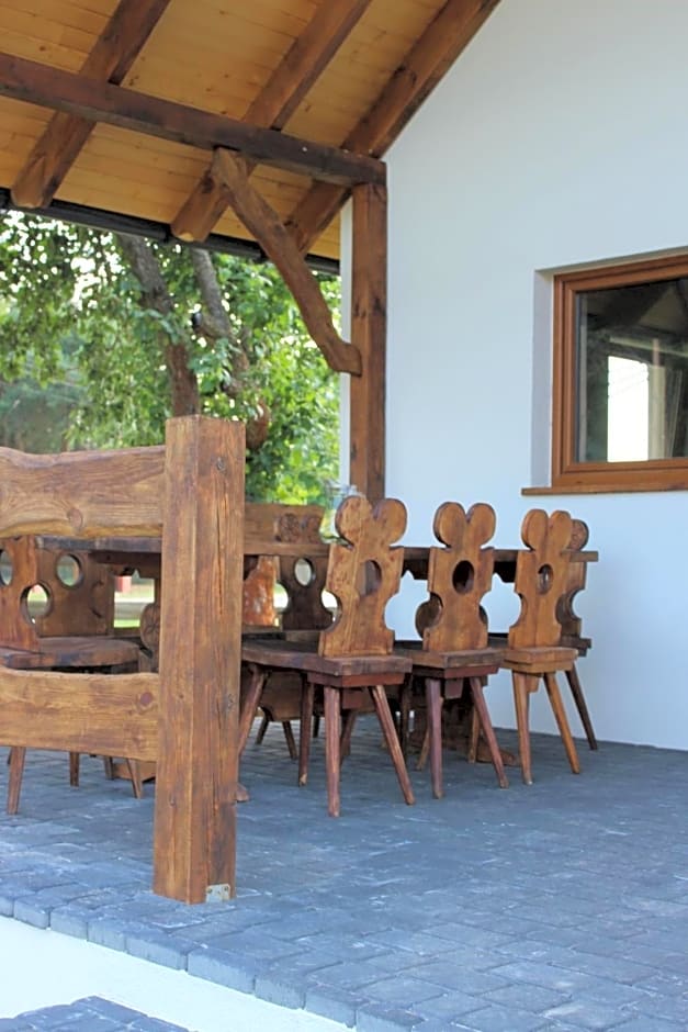 Domek letniskowy 8-osobowy nad jeziorem Wilczyńskim