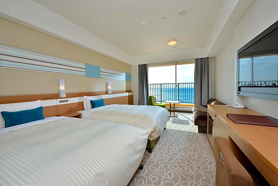Photo 1 of 7 of Deluxe, Ocean front, Annex Building