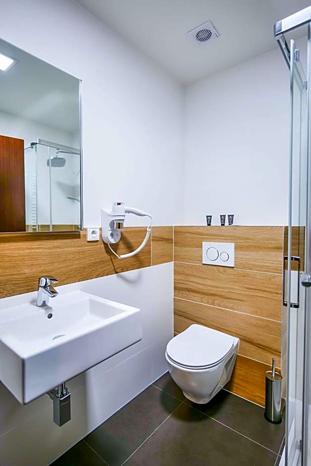 Hotel & Restaurant Pod Kaštany