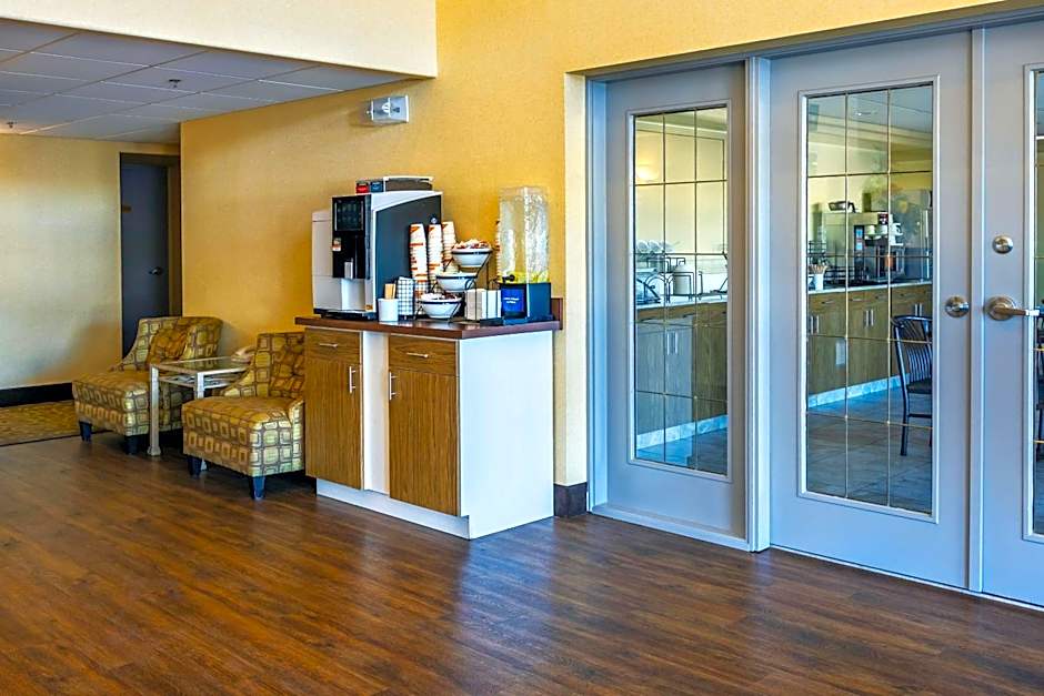 Comfort Inn & Suites