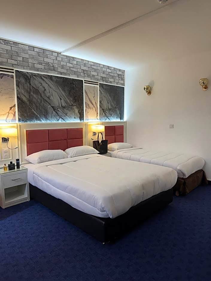 Hotel Grand Paris