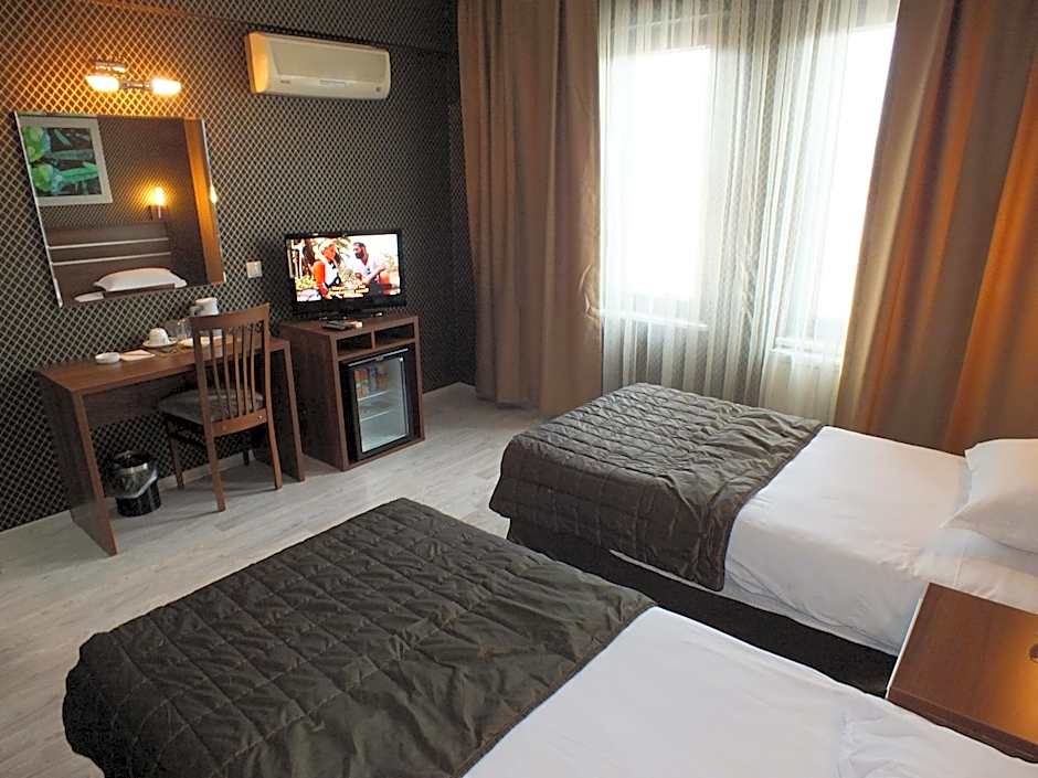 Lifos Hotel